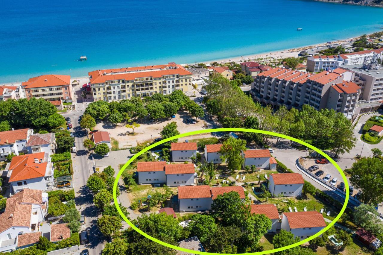 Corinthia Aparthotel 3*